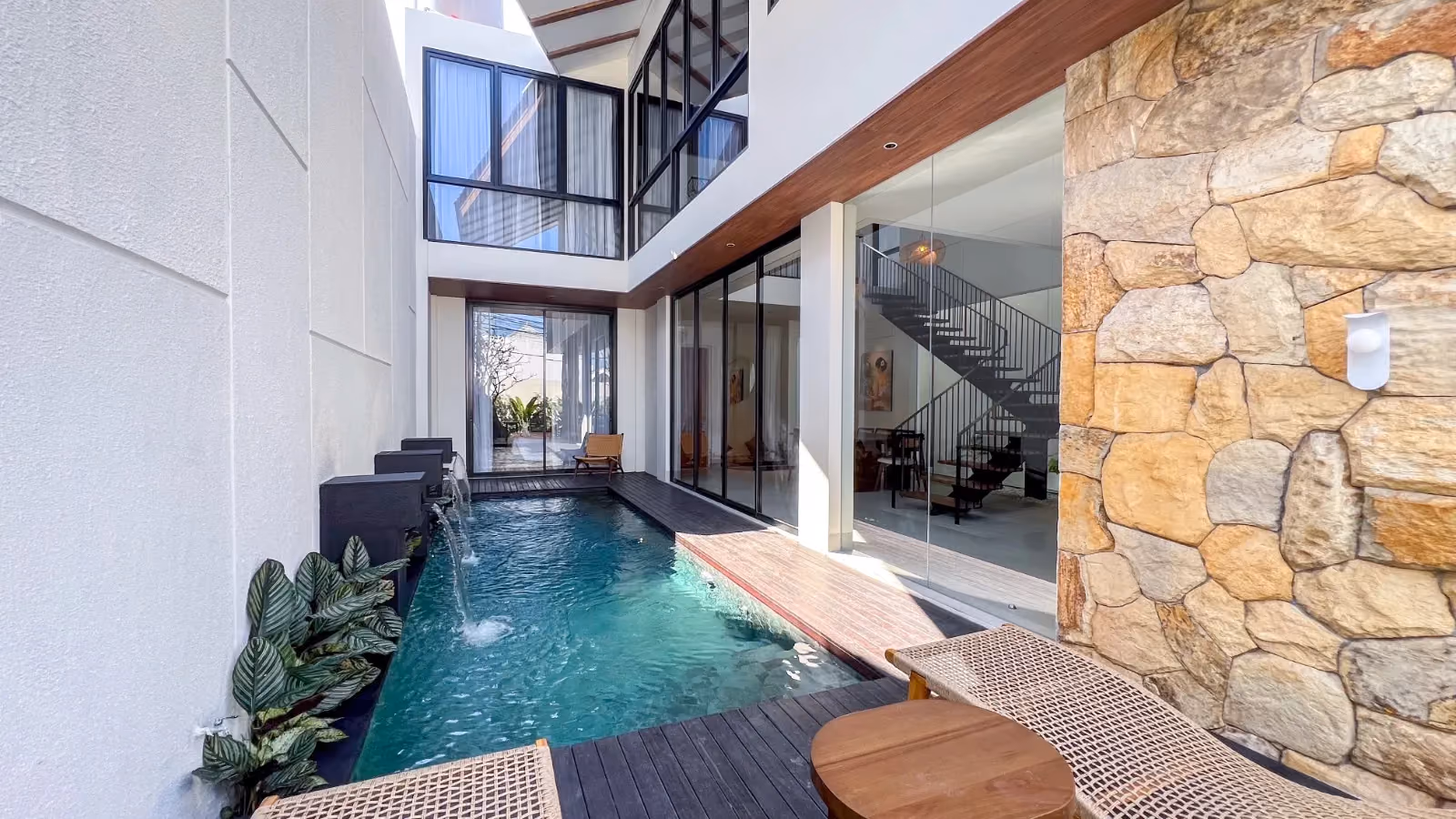 Central Seminyak Leasehold Villa Near Beach & Potato Head — photo 1