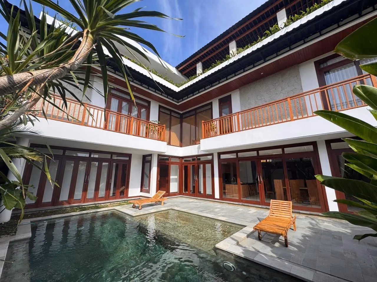 Three-Level Freehold Villa In Pererenan With Sunset Rooftop Lounge — photo 1