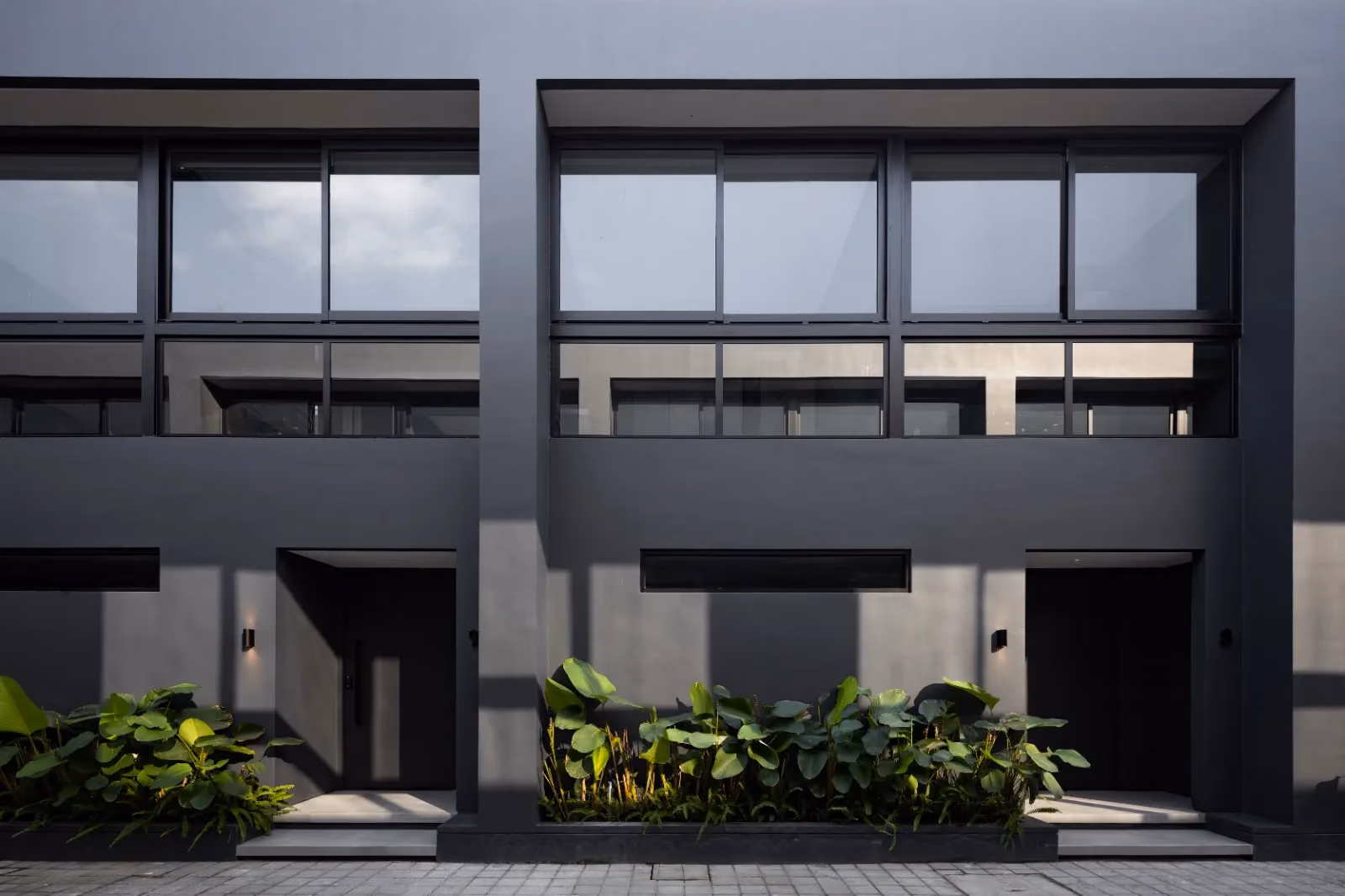 Boutique Smart Townhouse In Buwit Overlooking Rice Fields — photo 1