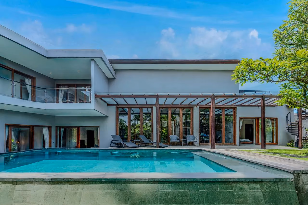 Umalas Industrial Style Residence Overlooking Rice Fields — photo 1