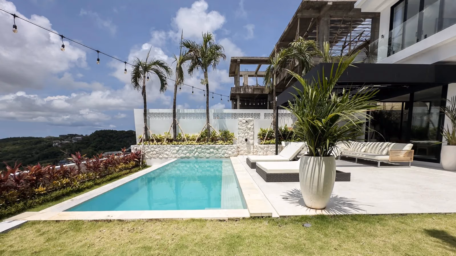 Price Drop!!! A High Spec Bingin Villa With Ocean Mountain Views From Every Bedroom — photo 1