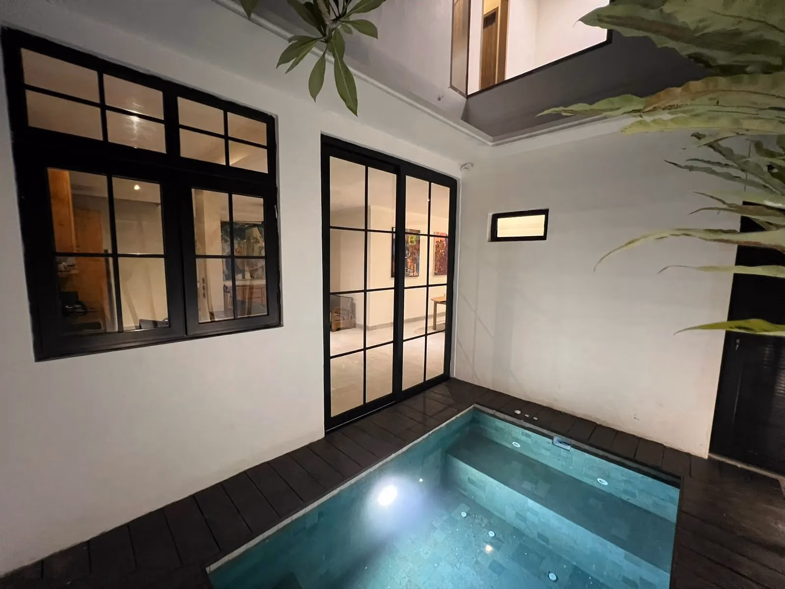 A Hidden Seminyak Freehold With Jacuzzi Living And Walkable Convenience — photo 1