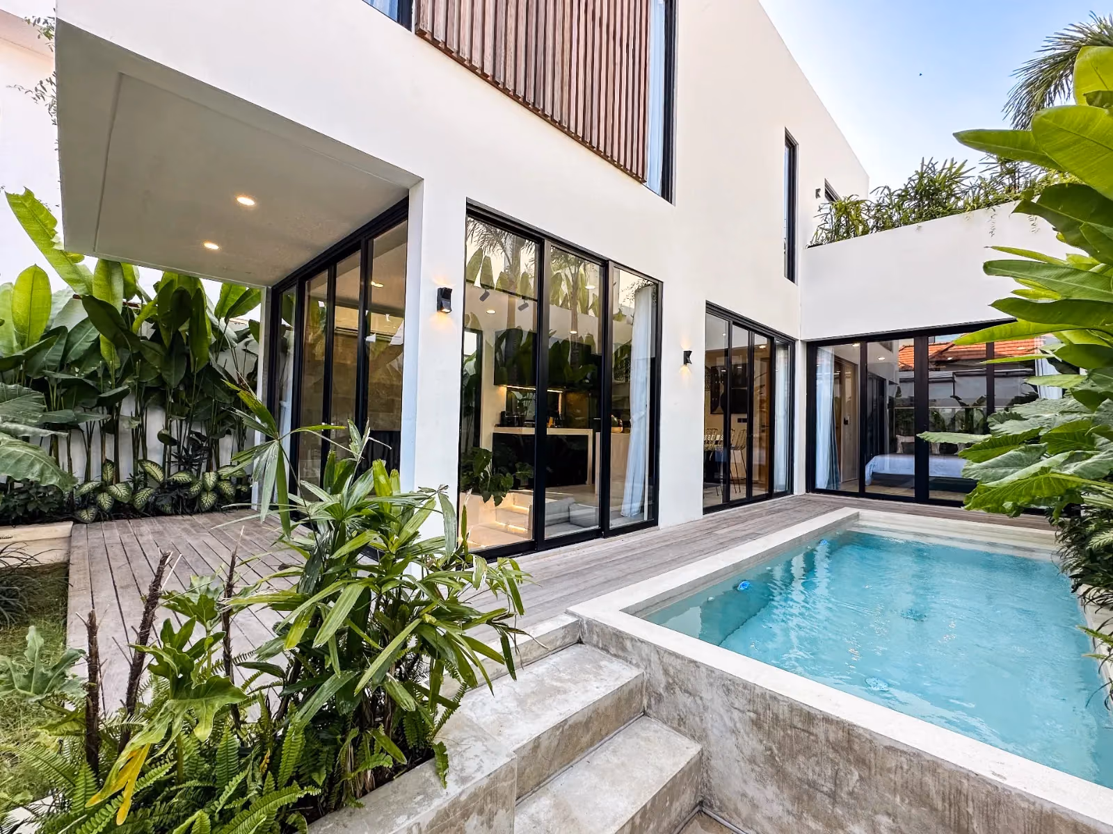 A Modern Cemagi Villa With Sunken Pool Lounge And Tropical Comfort — photo 1