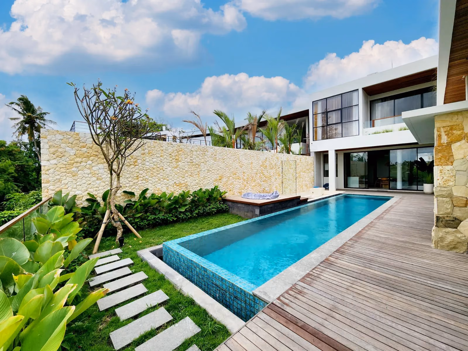 Pererenan Freehold Residence With Curated Interiors And Open Green Surroundings — photo 1