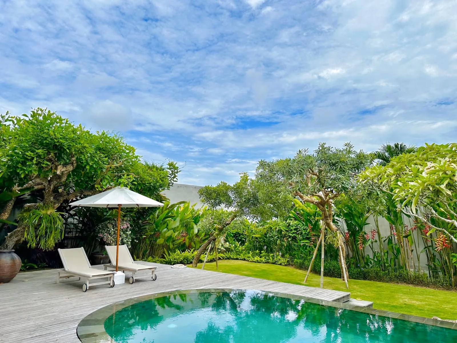 Price Reduced! A Luxury Jimbaran Villa With Sunrise Orientation And Ocean View — photo 1